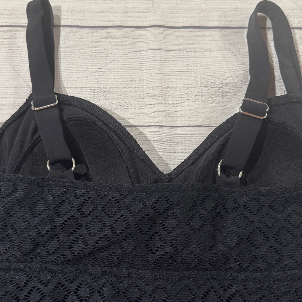Women’s Black Ruffled Tankini Swimsuit - Picture 4 of 8